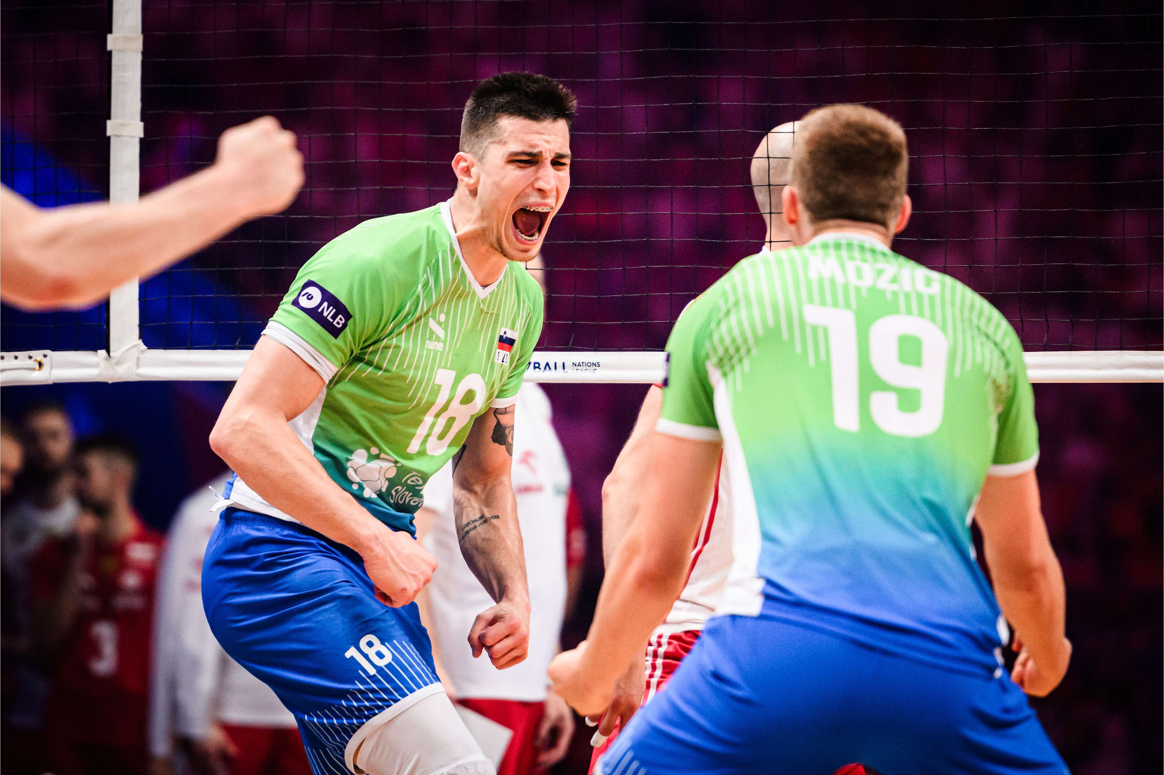 波兰队鏖战法国队，林高远高光表现