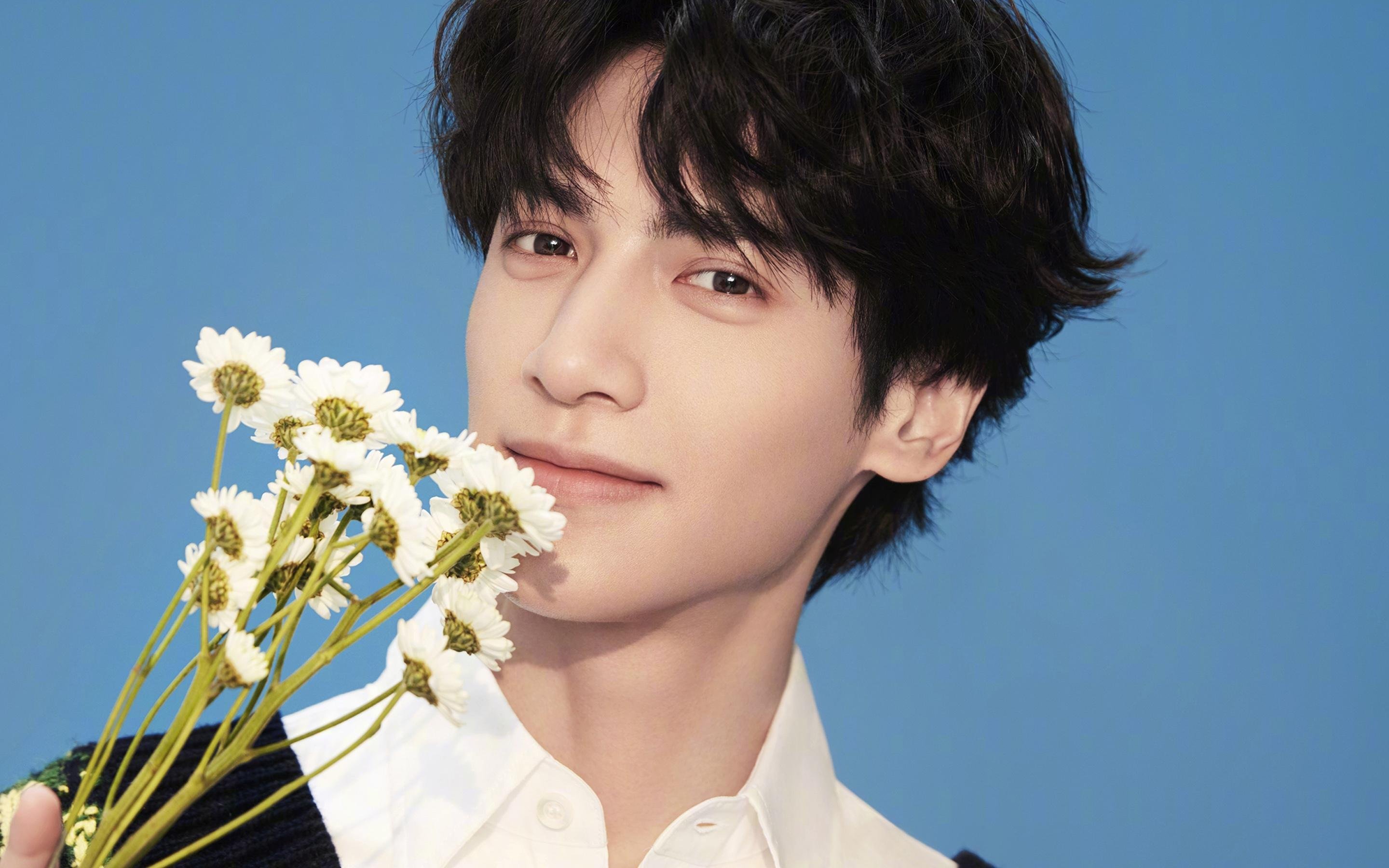 爱游戏APP-当利物浦神隐时，他的祖国正以他之名决胜