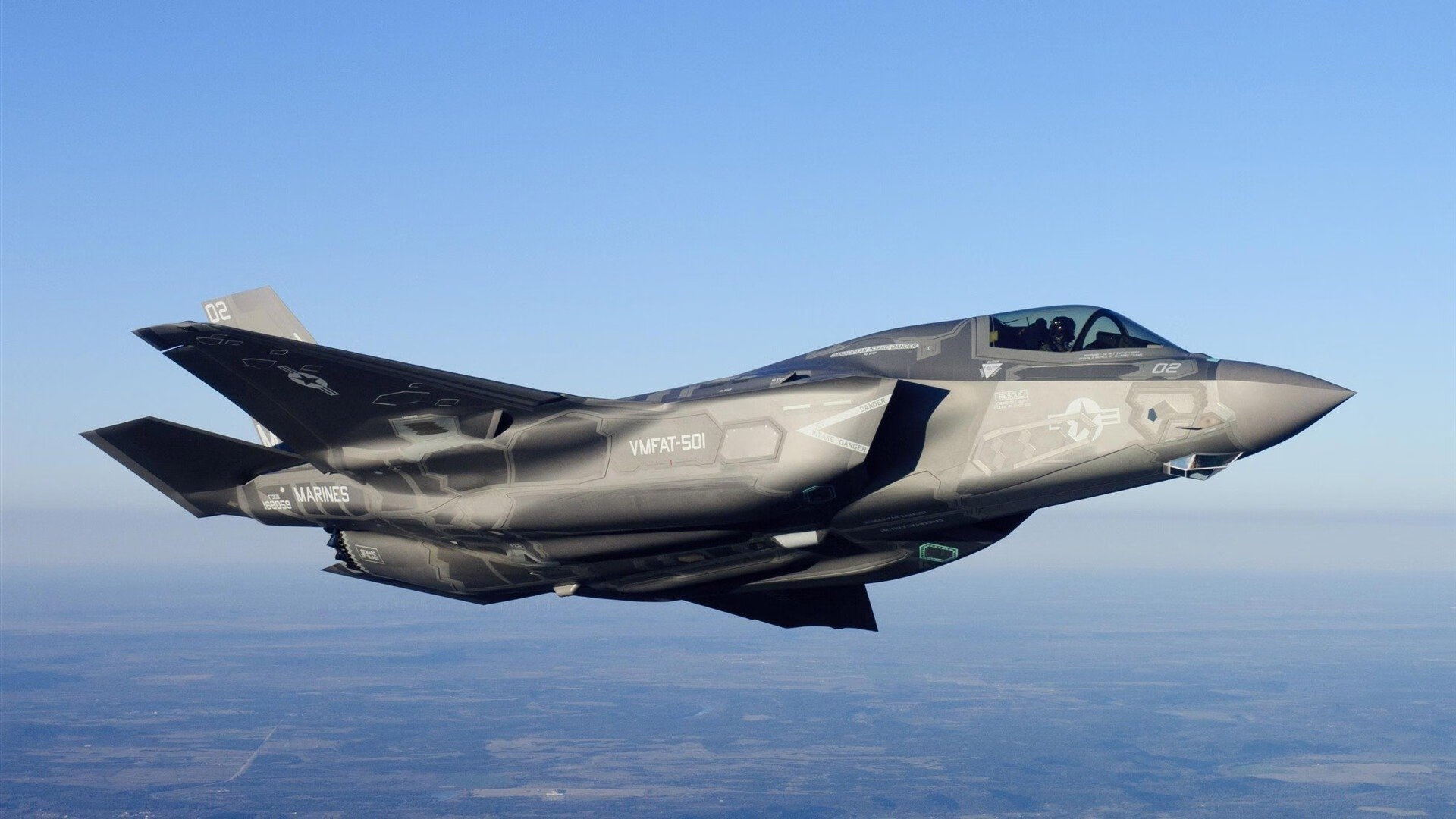 爱游戏官网-欧洲足坛双星夜，国际米兰生死战逆转丹麦豪门，巴尔韦德英超独舞主宰争冠局势